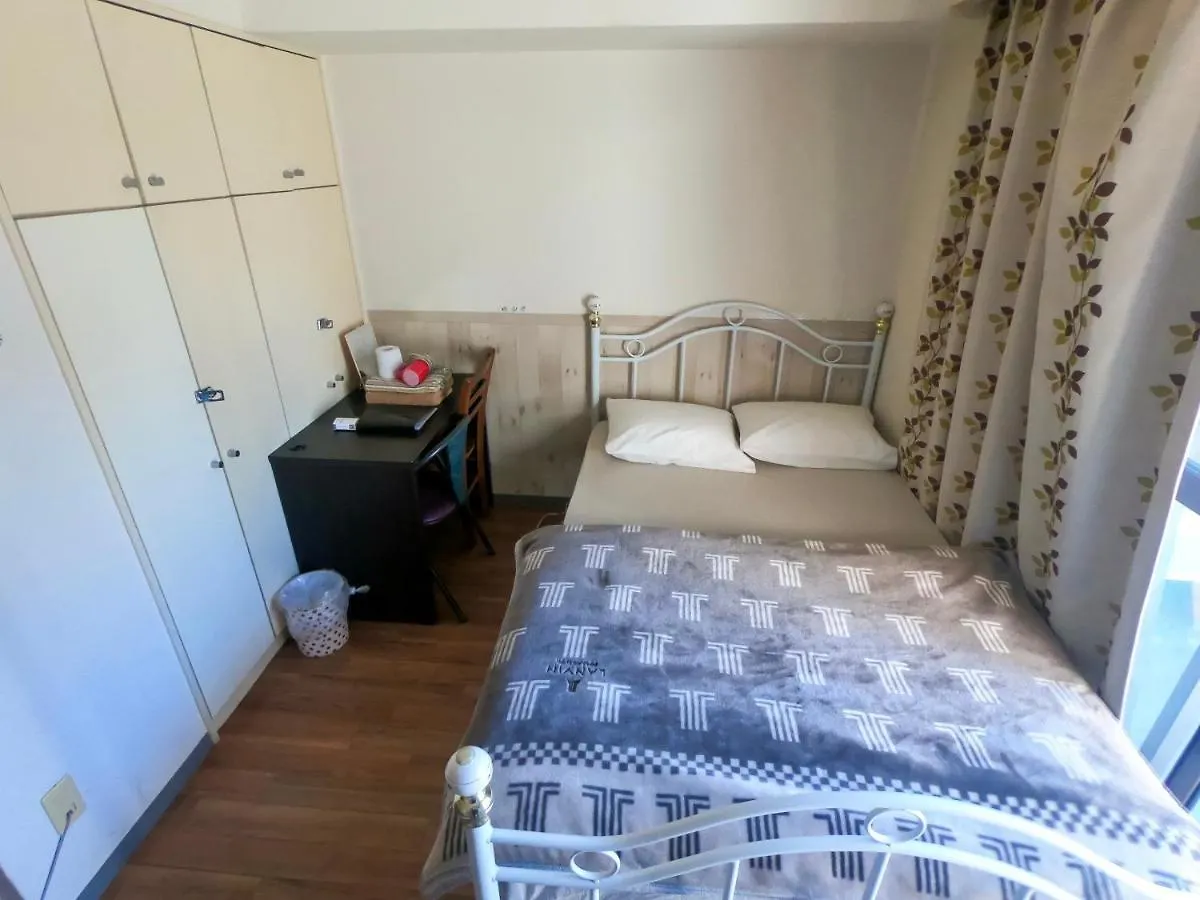 Affordable Apartment In Shinjuku / Very Central And Convenient Tokyo 0*,